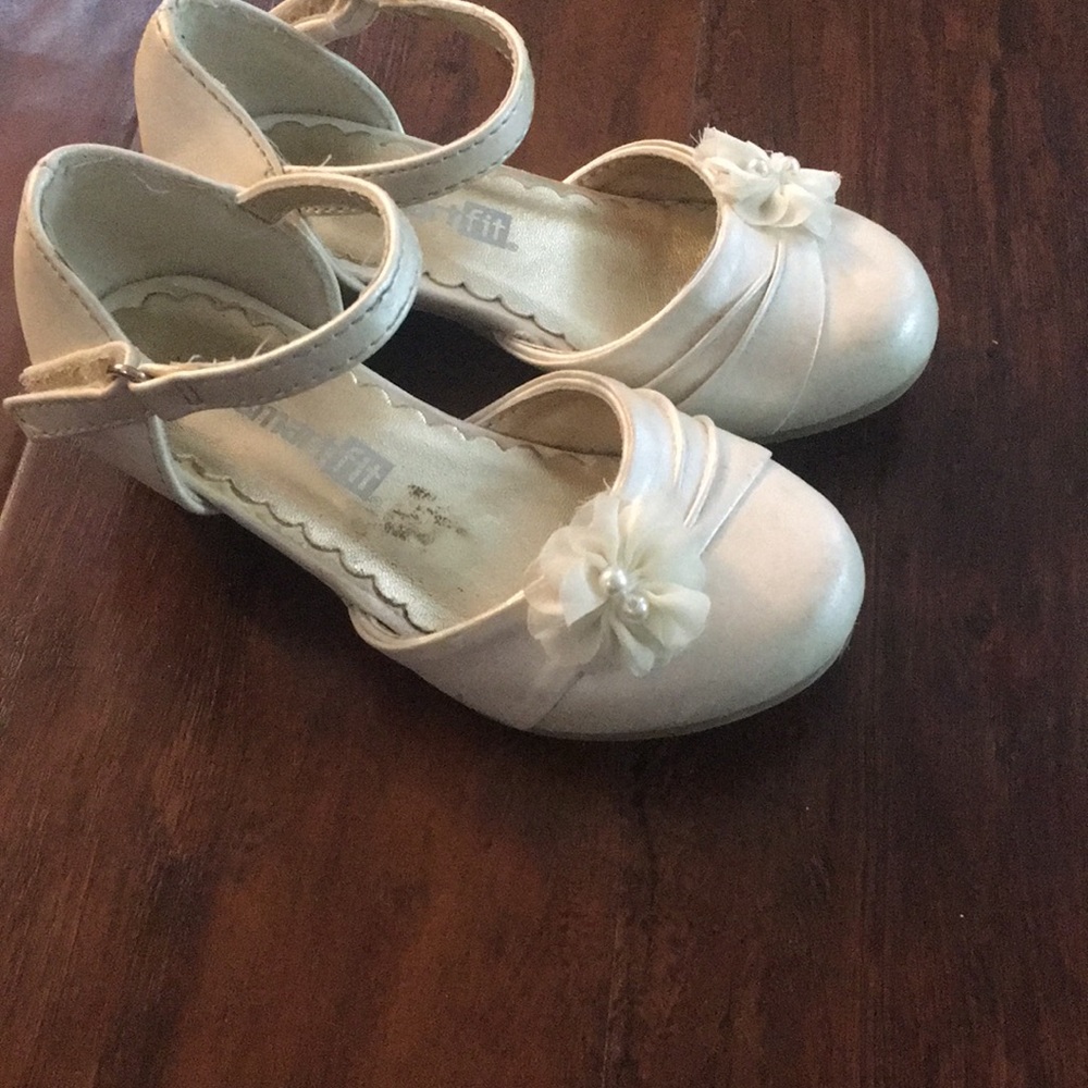 Cream toddler girl heeled dress shoes - Picture 1 of 3